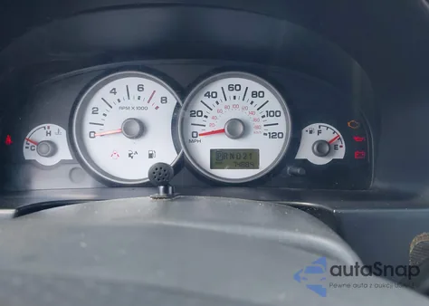 2005 Ford Escape Xlt z USA, uszkodzony, nr VIN 1FMYU93165KE47388